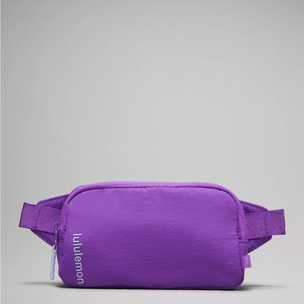 Lululemon Mini Belt Bag- Atomic Purple/Blue Linen - Picture 1 of 6